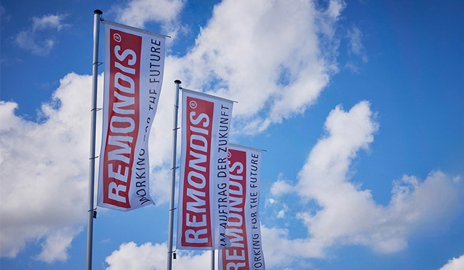REMONDIS Flaggen im Wind